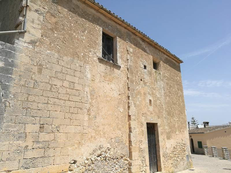 Medieval farmhouse of s'Auberg in Ariany village, Mallorca.