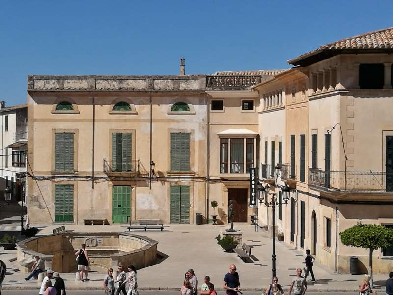 Can Prohens cultural center in Felanitx town.