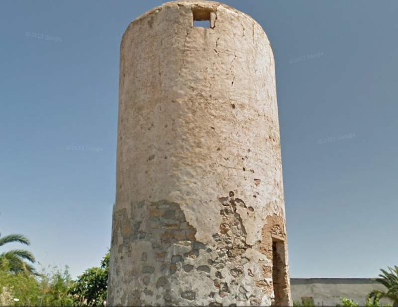 Old mill tower of the Moli Leu flour mill in Arta.