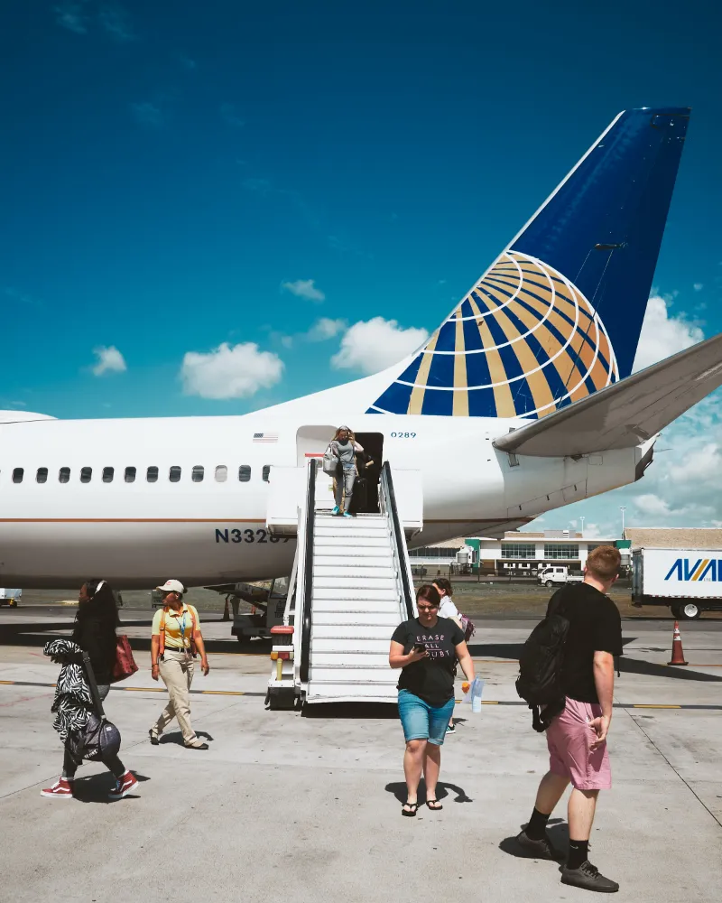 Tale of a United Airlines airplane parked in Palma de Mallorca airport.