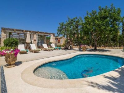 cala-bona-hotel-pool-summer-mallorca-hacienda