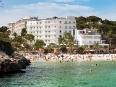 cala-santanyi-mallorca-hotel-apartments-beachfront-beach