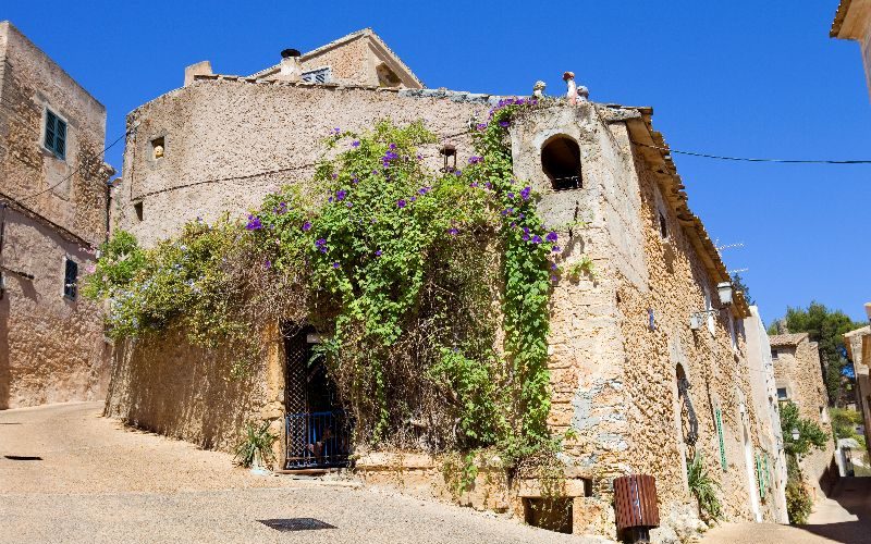 Rustic house in the streets of Capdepera village, Mallorca island, Spain.