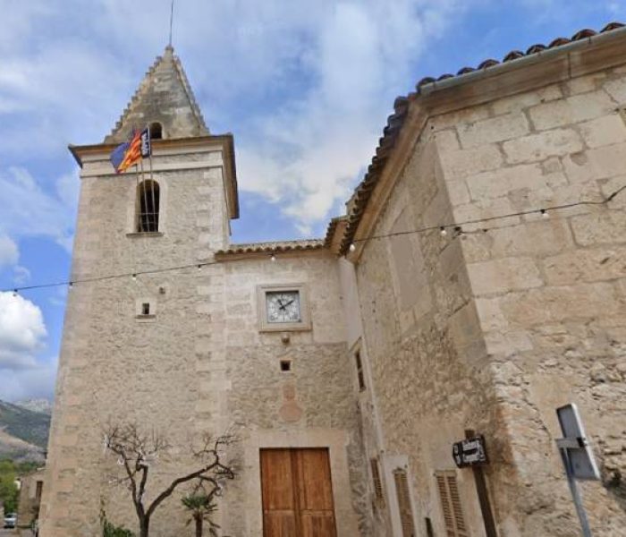 Small church of Esglesia de Santa Anna in Moscari village, Mallorca, Spain.