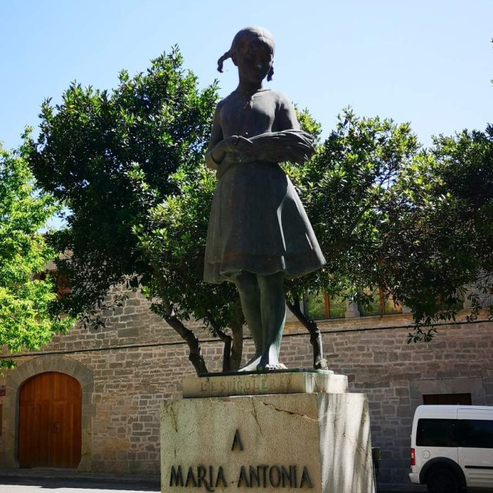 Espigolera sculpture in Llucmajor town, Mallorca, is a tribute to local poet Maria Antonia Salva.