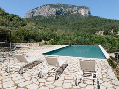 lloseta-mallorca-agroturismo-mountains-terrace-pool