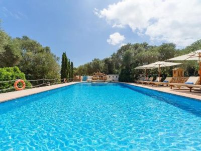 portocolom-mallorca-pool-farm-agroturismo