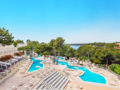 portopetro-mallorca-hotel-pools-sea-summer