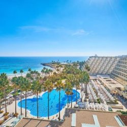 sa-coma-mallorca-hotel-beachfront-summer-bay