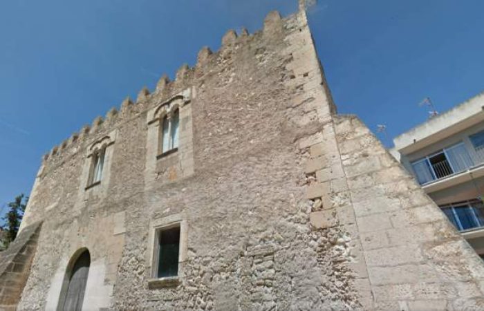 Medieval fortified building of Torre de ses Puntes in Mnacor town, Mallorca island.
